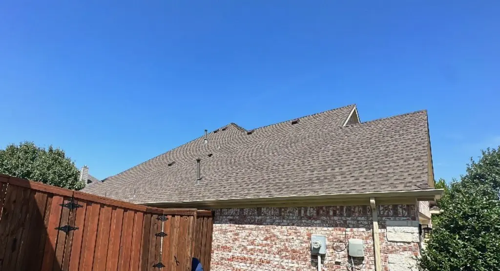 Completed roof replacement project in Glenwood